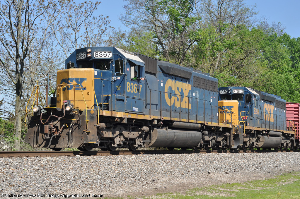 CSXT 8367 East